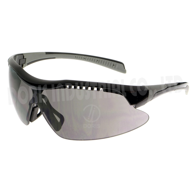 Half frame safety spectacles with frame ventilation