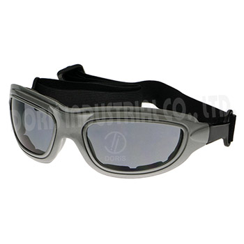 Safety goggle with elastic strap