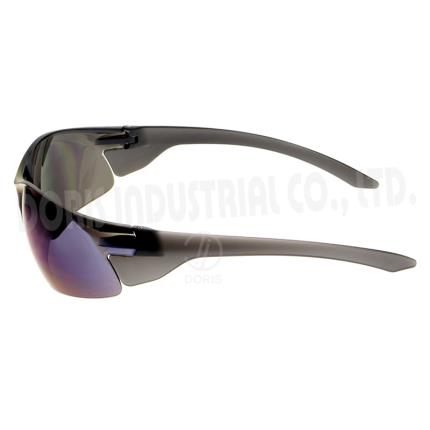 One piece wrap around style safety glasses